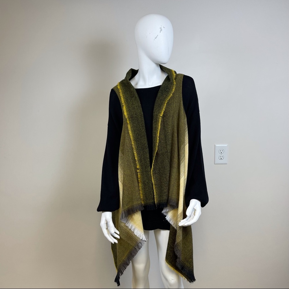 Ace Fashion Vest/Scarf